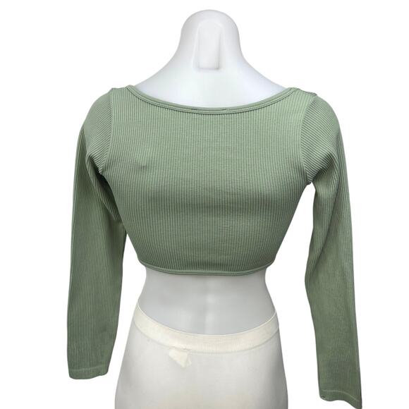 Zara Green Ribbed Knit Long Sleeve Scoop Neck Pointed Hem Crop Top Size XS/S - Picture 2 of 3